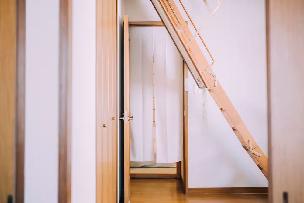 5BDR 1.5BA Osaka Castle House