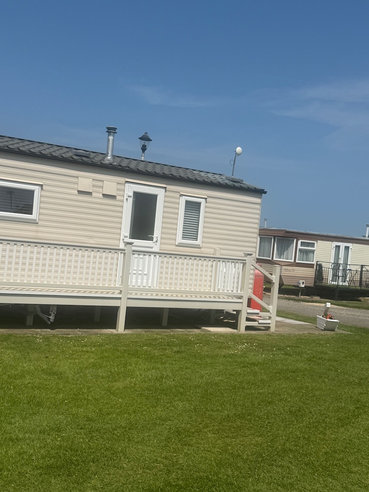 Seaside Getaways Chapel Saint Leonards - Sleeps 6