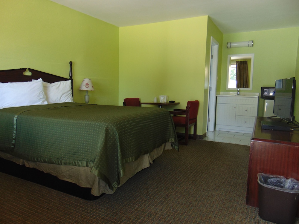 Westbrook Motel