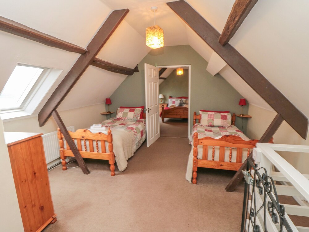 Tidkinhow Farm