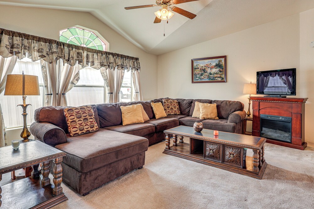 1 Mi to Lake: Home w/ Deck in Elephant Butte