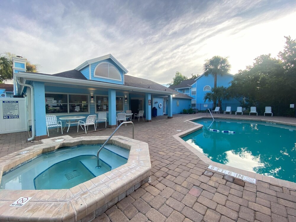 2721 North Poinciana Blvd Unit 164