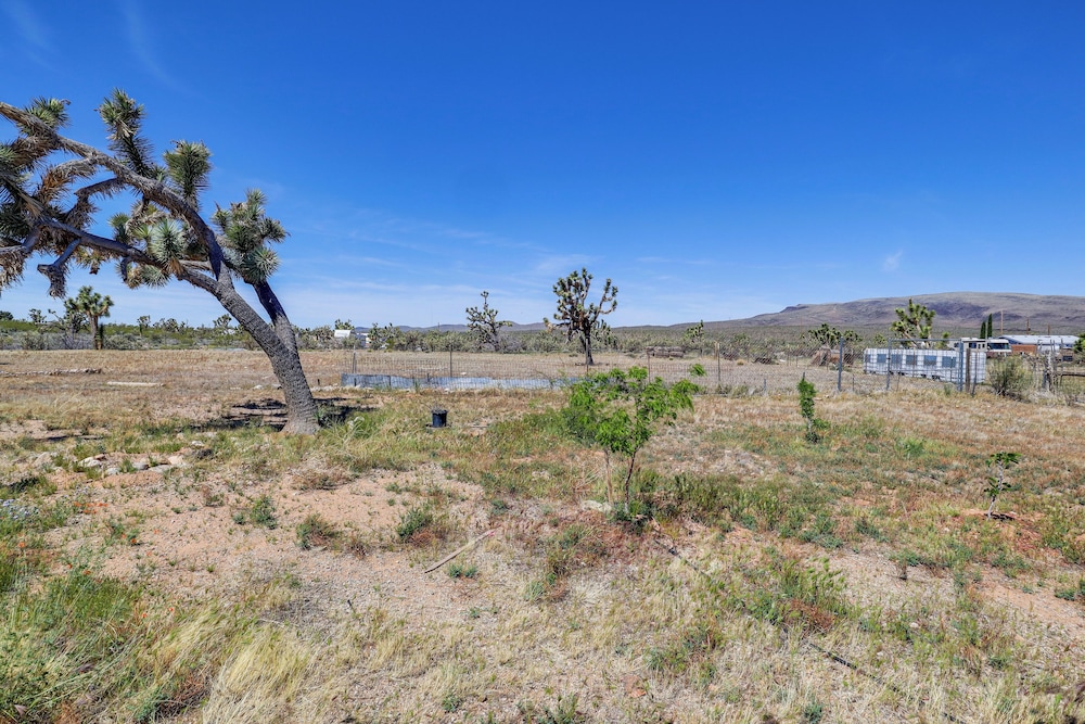 Quiet Dolan Springs Home w/ Patio, Mountain Views!