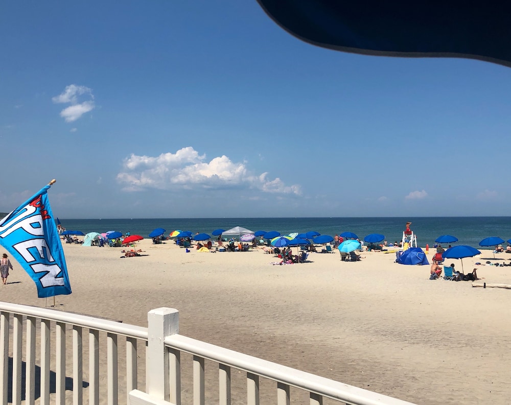 Sea Breeze Inn