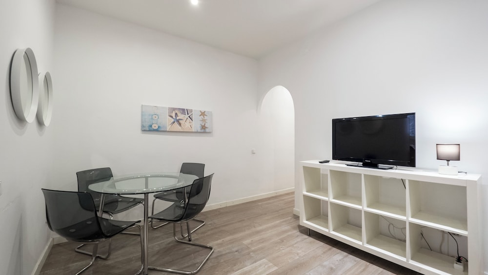 BeBarceloner Poble Nou Apartments