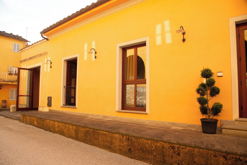LA ROCCA RELAIS