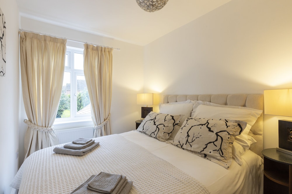 Cozy Nook Cottage - Sleeps 4, Garden & Parking view 3