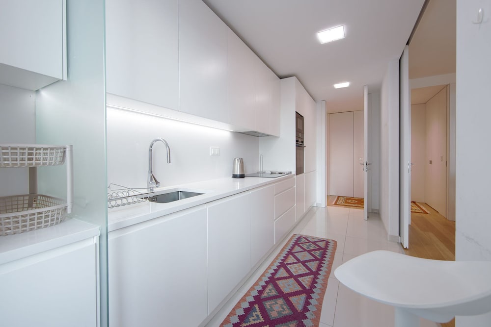 Benfica Prime Terrace II by Homing