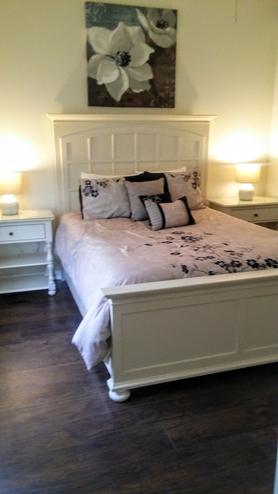 Highlands Reserve Area Pool Homes by SVV