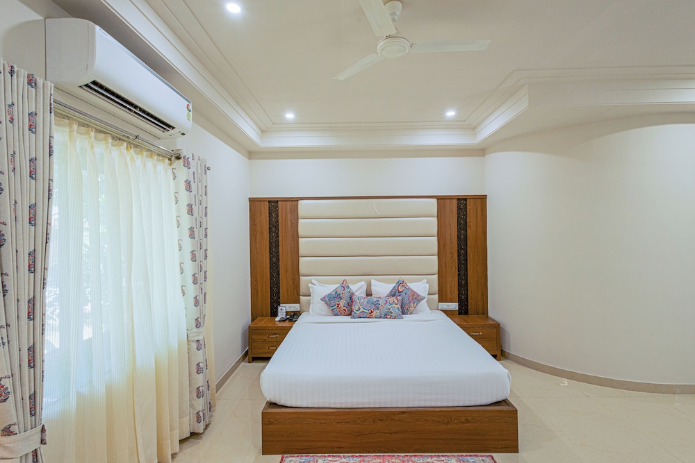 Bamboo Saa Sunrrise Wedding & Wellness Resort, Jaipur