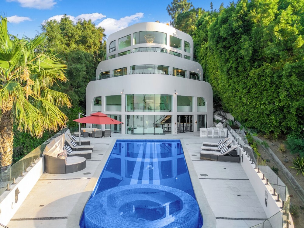 Los Angeles Vacations - Bel Air Yacht Mansion - Property Image 53