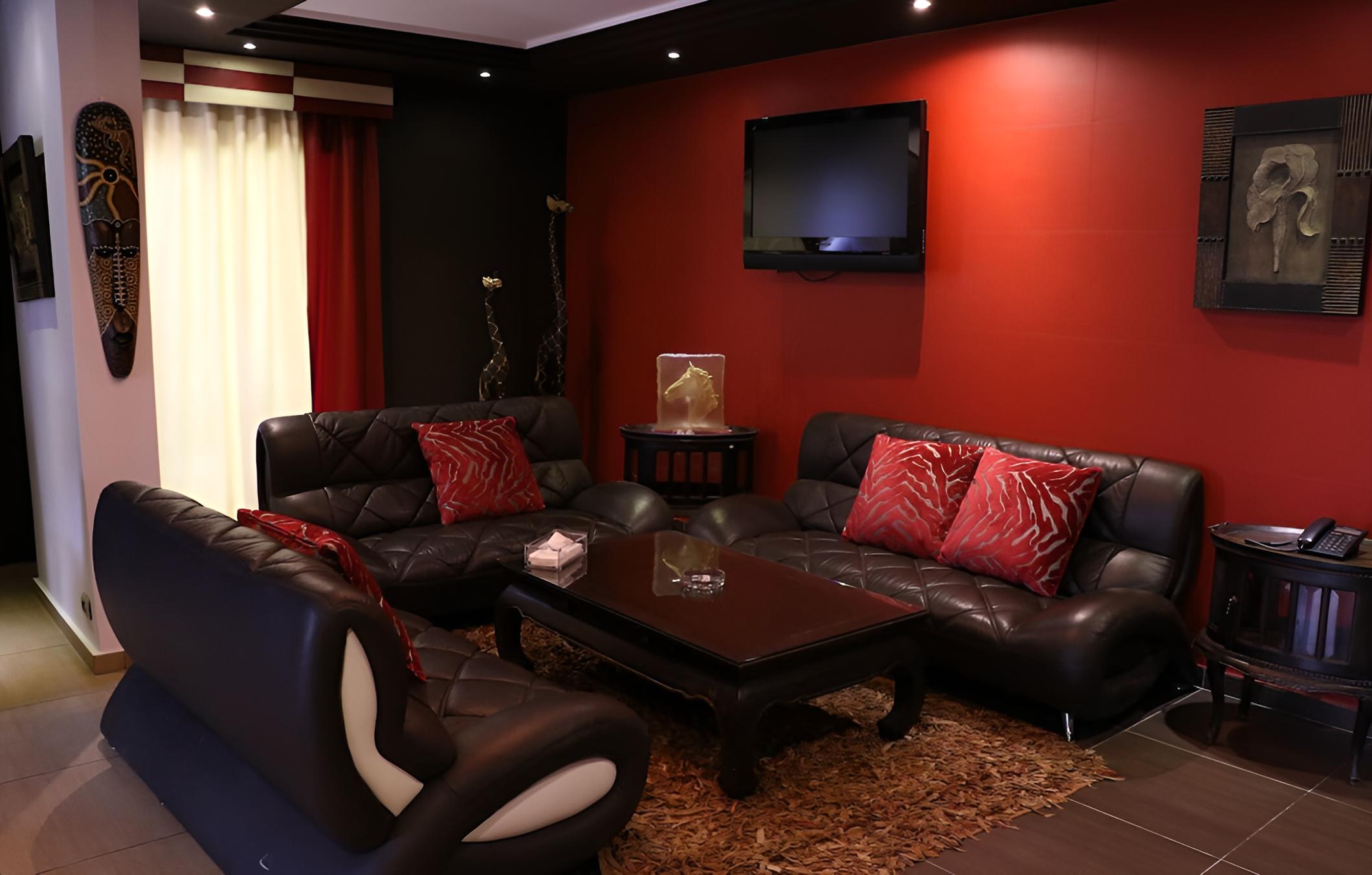 Doll's Hotel