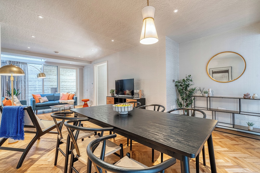 Luxury flats near Big Ben and London Eye