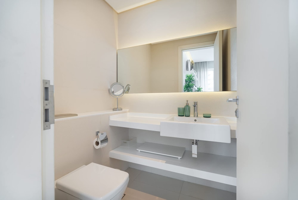 Majestic 1 Bedroom Flat Perfect for 4 in Marina