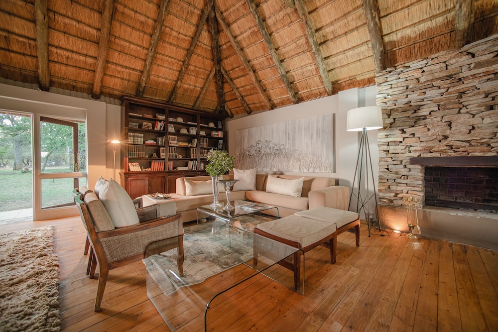 Karongwe - River Safari Lodge