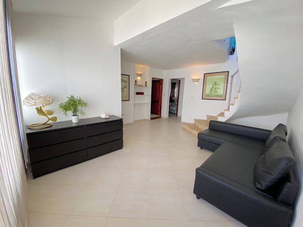 TROPICAL VILLAS playa LOS CORALES