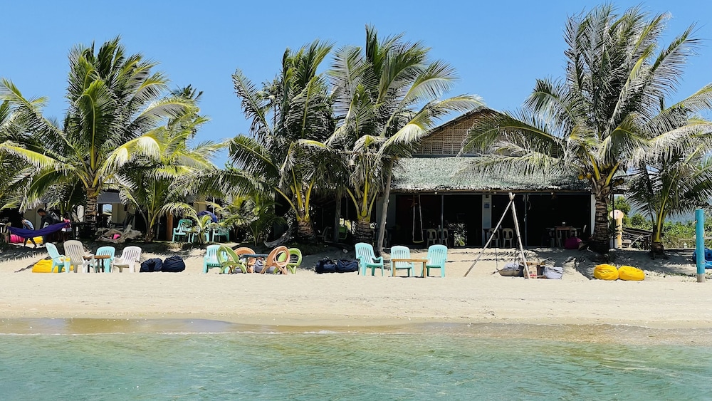 Footprints Beach Resort 113