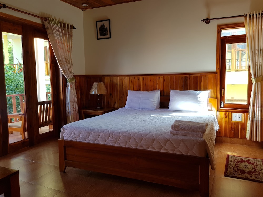 Free Beach Resort