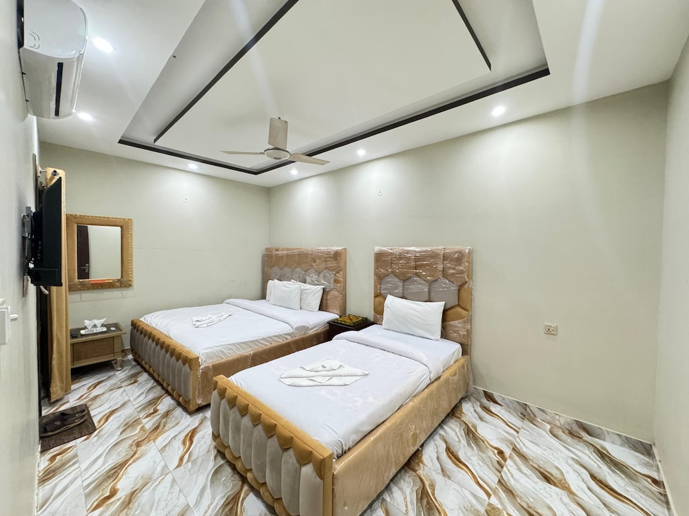 Decent Family Guest House
