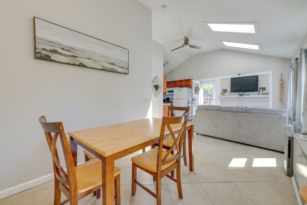 Coastal Truro Cottage - Close to Beaches & Ptown!