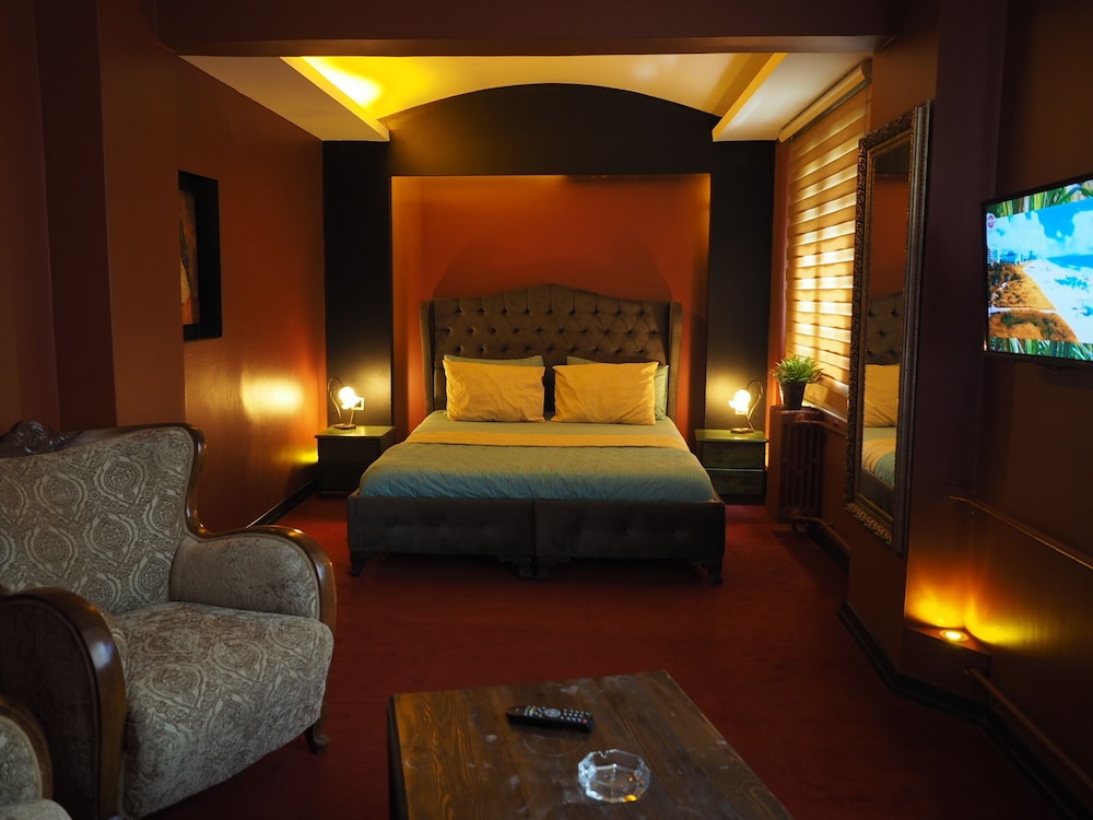 hotel room