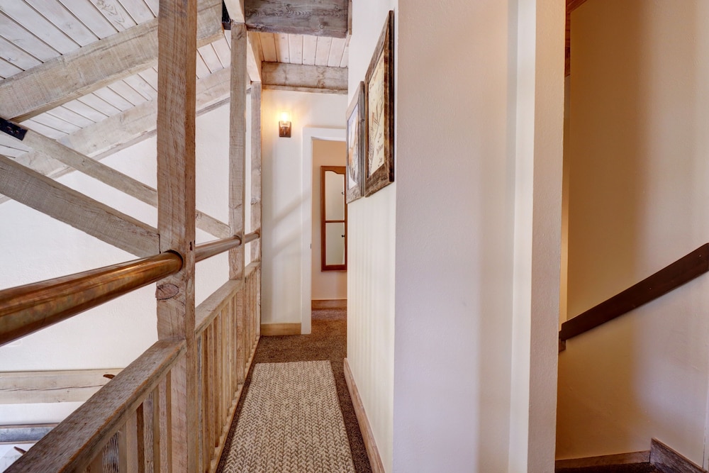 An206 Anaconda 4 Bedroom Condo