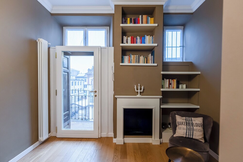 Bramante Luxury Apartments by InnStay