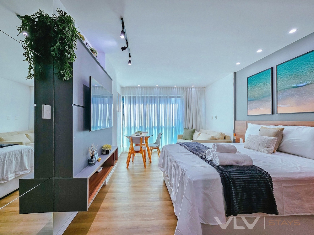 Art Studio by VLV Stays