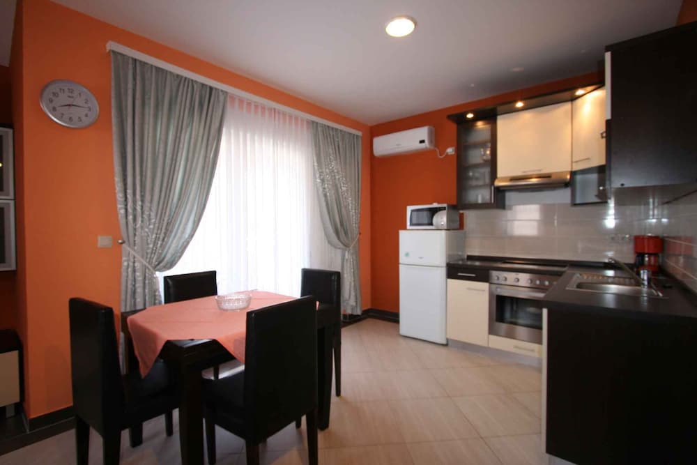 Apartments in Malinska/insel Krk 12469