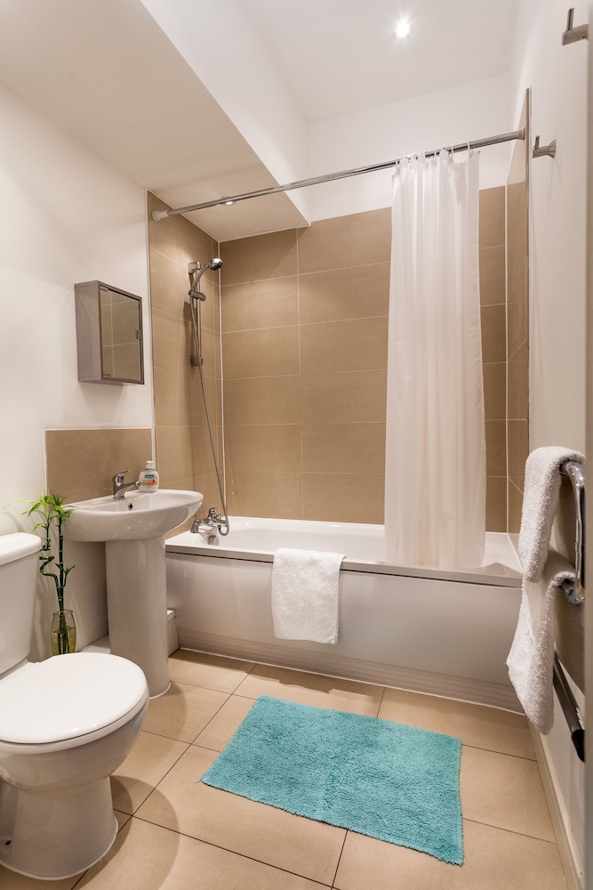 Meridian Apartments - Southend