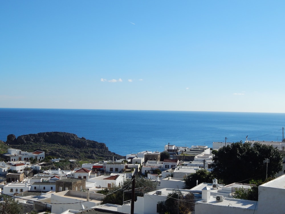 Little Lindos Sea View Studios