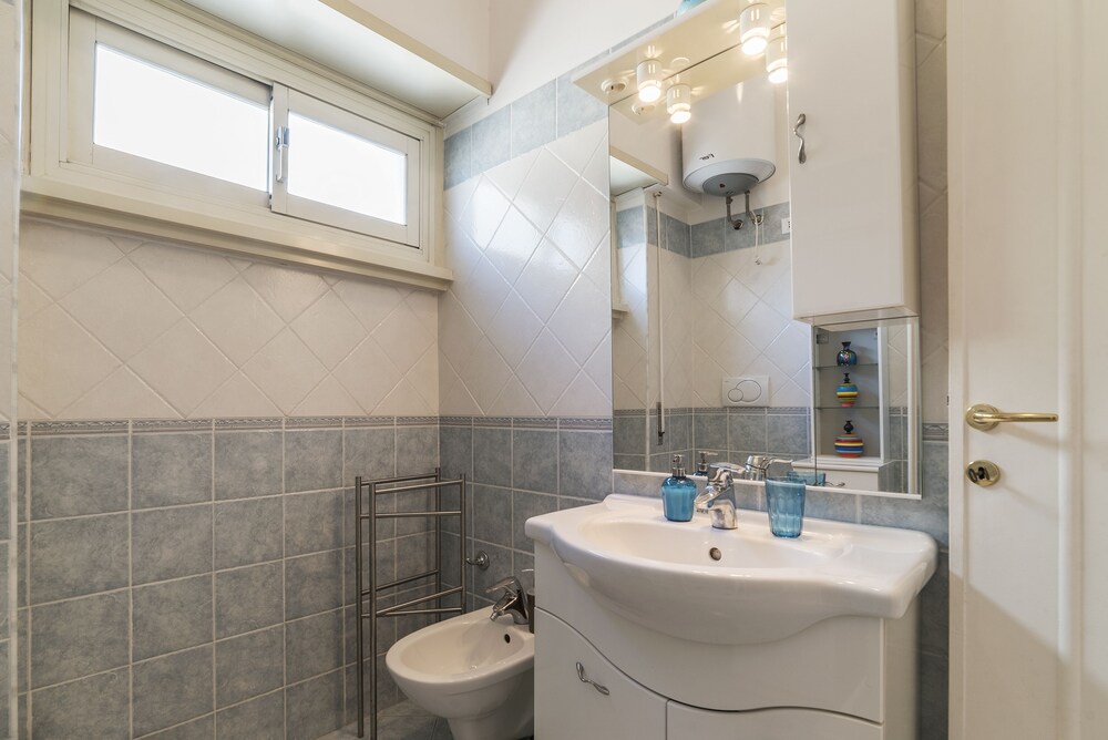Aurelio Apartment Near the MM Ubaldi