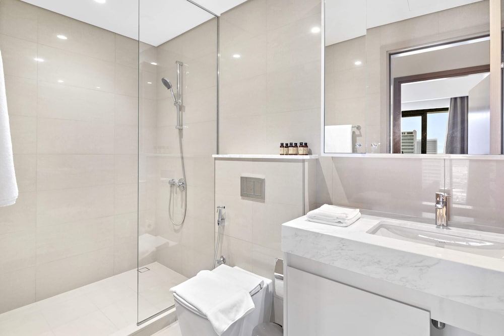 Silkhaus Elegant Downtown Premium Tower w Pool