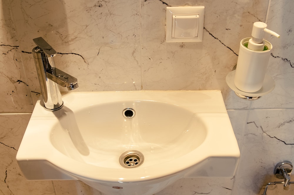 Apartment at the Red Bridge