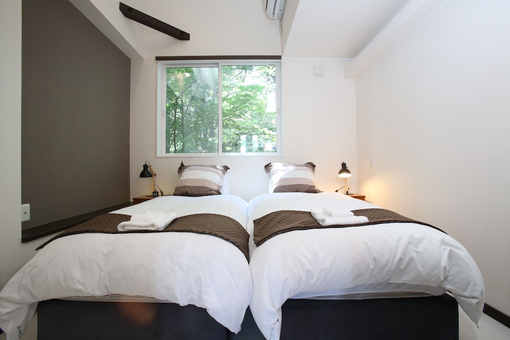 Condor House Hakuba view 2