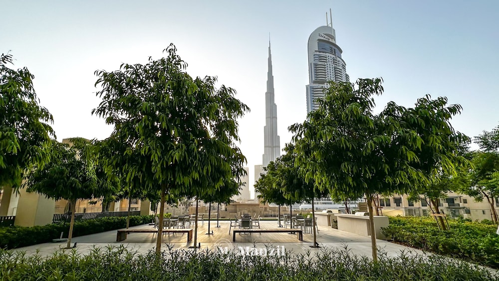 1B-BurjRoyale-2704