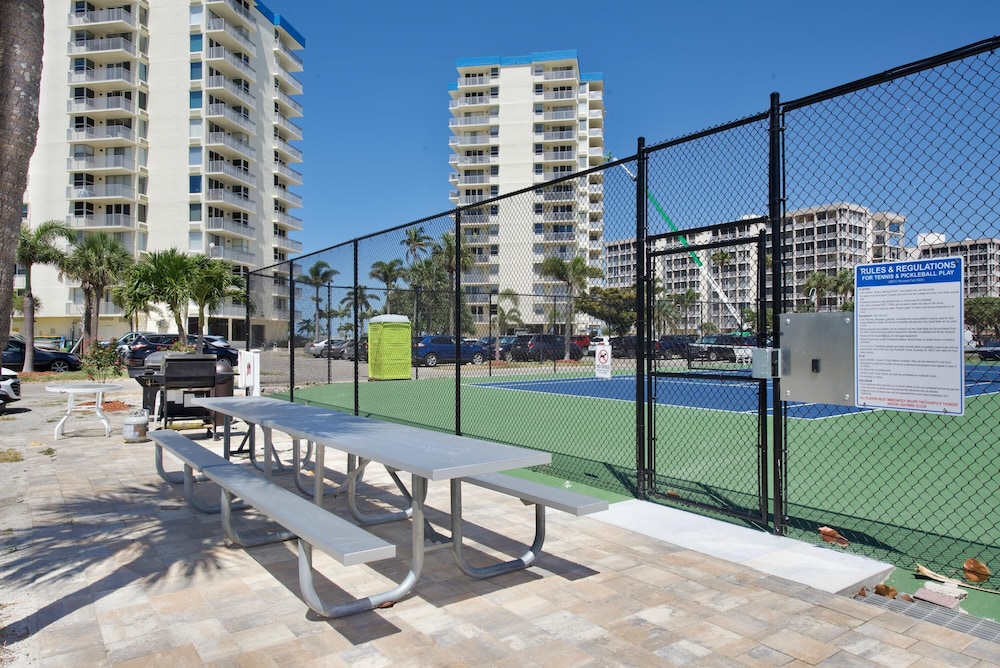 Estero Beach & Tennis 901-c