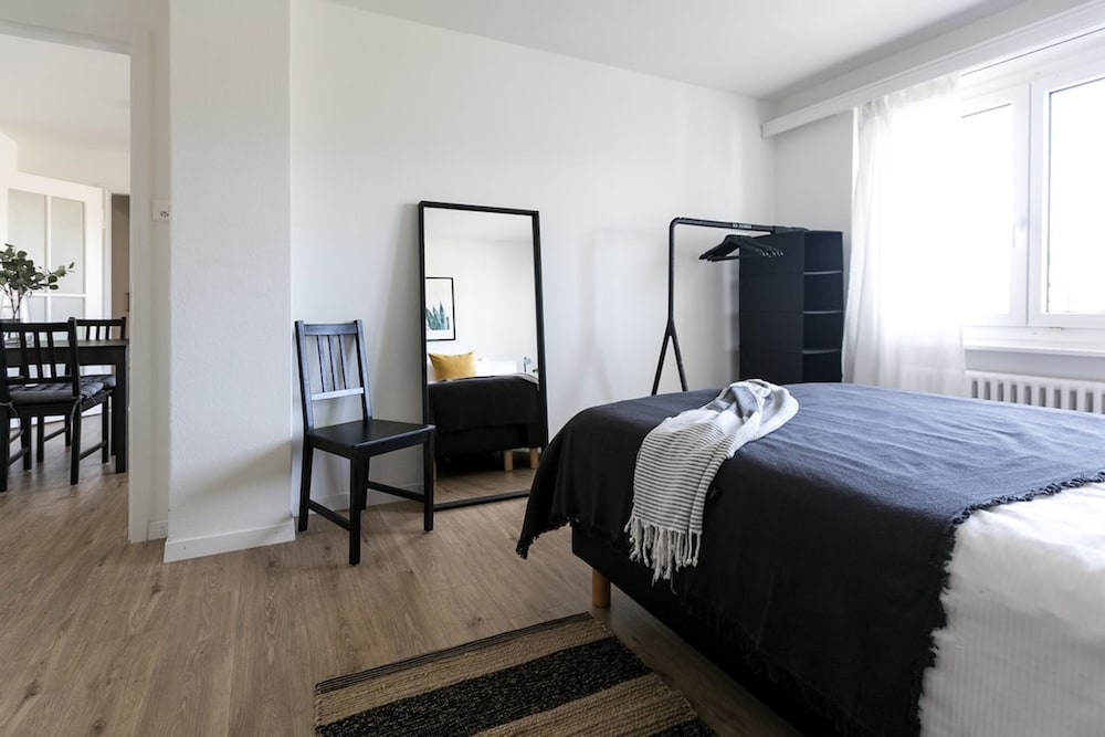 Lucern 2-br Flat w Netflix Top Location