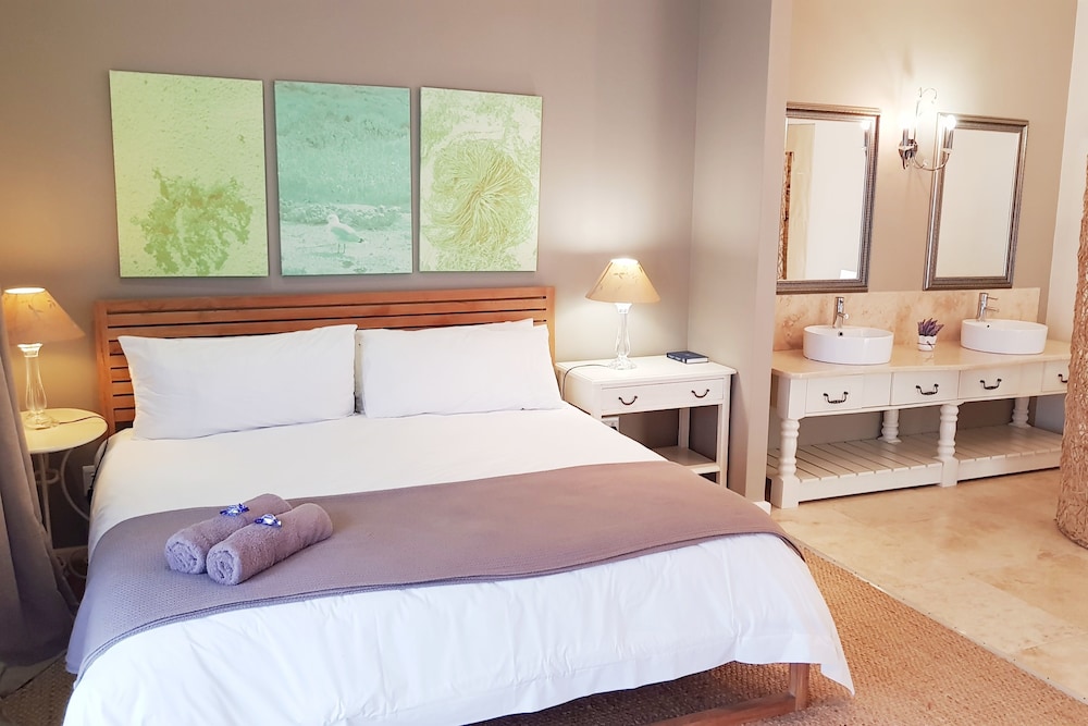 Moda Rossi, Langebaan 8-sleeper