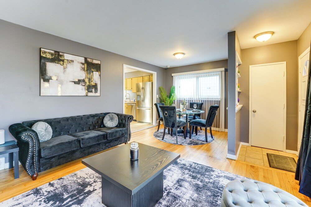 Game, Stay & Play: Family Home in Westland!