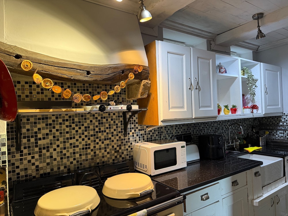Grange Cottage Retreat in Bolton