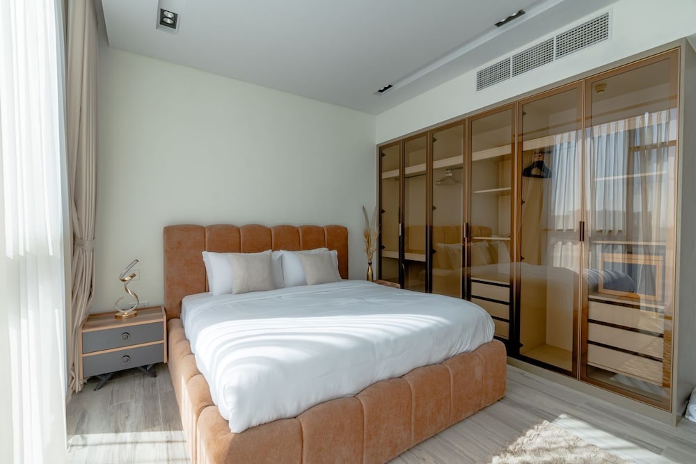 Luxury townhouse in Al Danah Bay