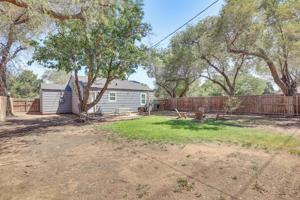 1 Mi to Texas Tech: Home w/ Large Outdoor Space!