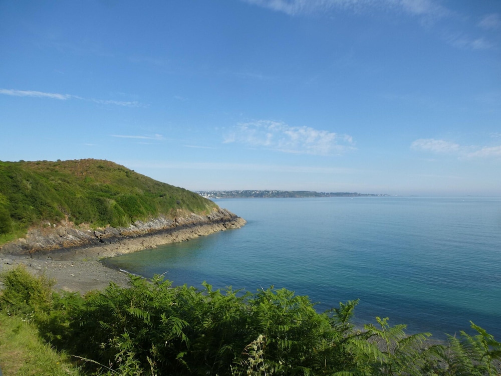 Charming Breton House Near Petit Havre Beach