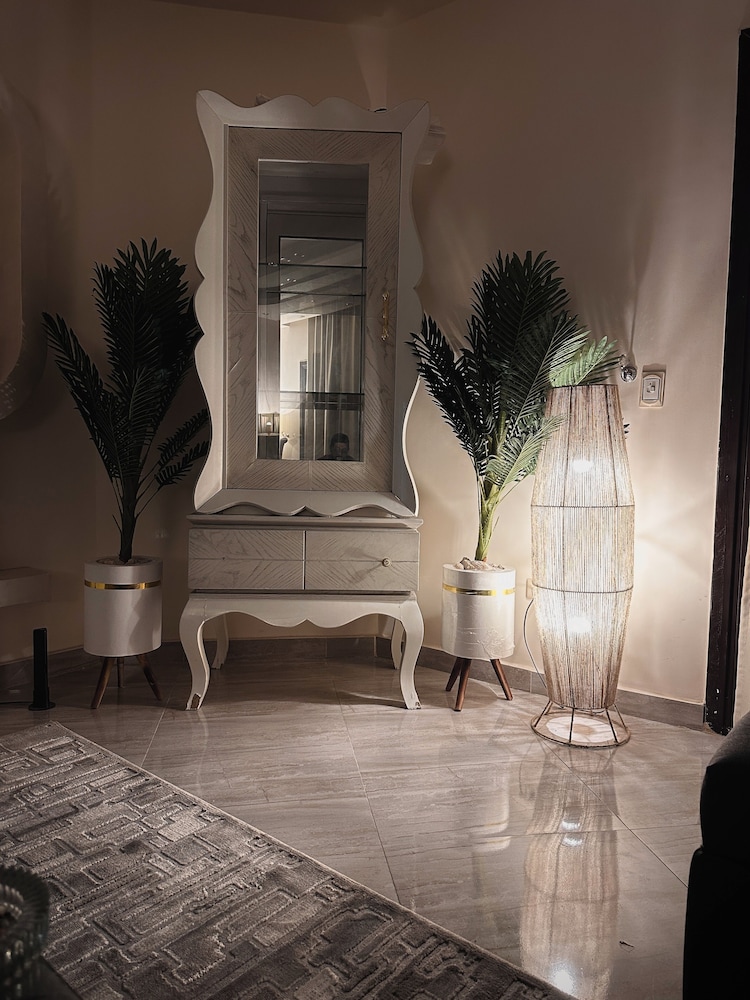 The Privacy Villa
