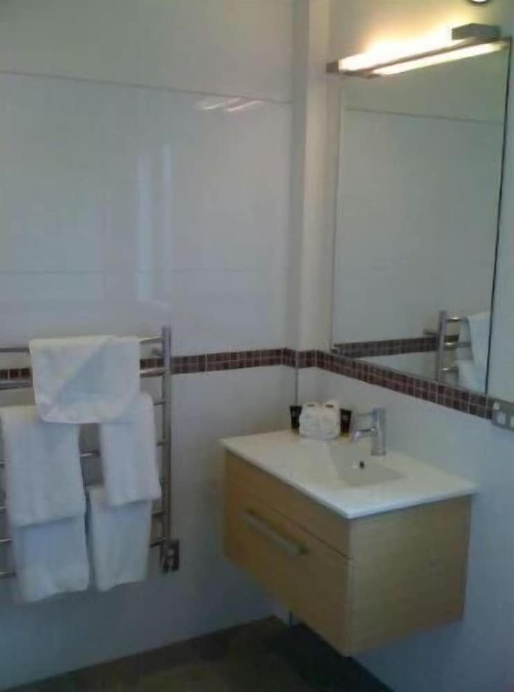 Avana Suites
