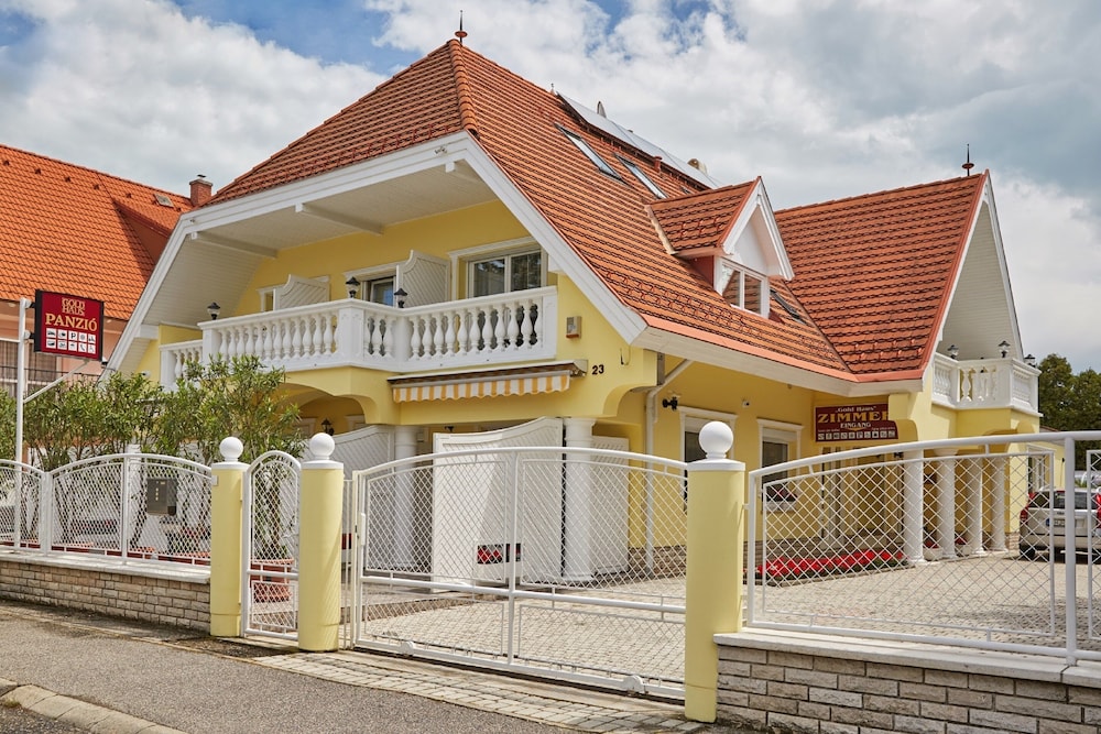 Gold Haus Panzió