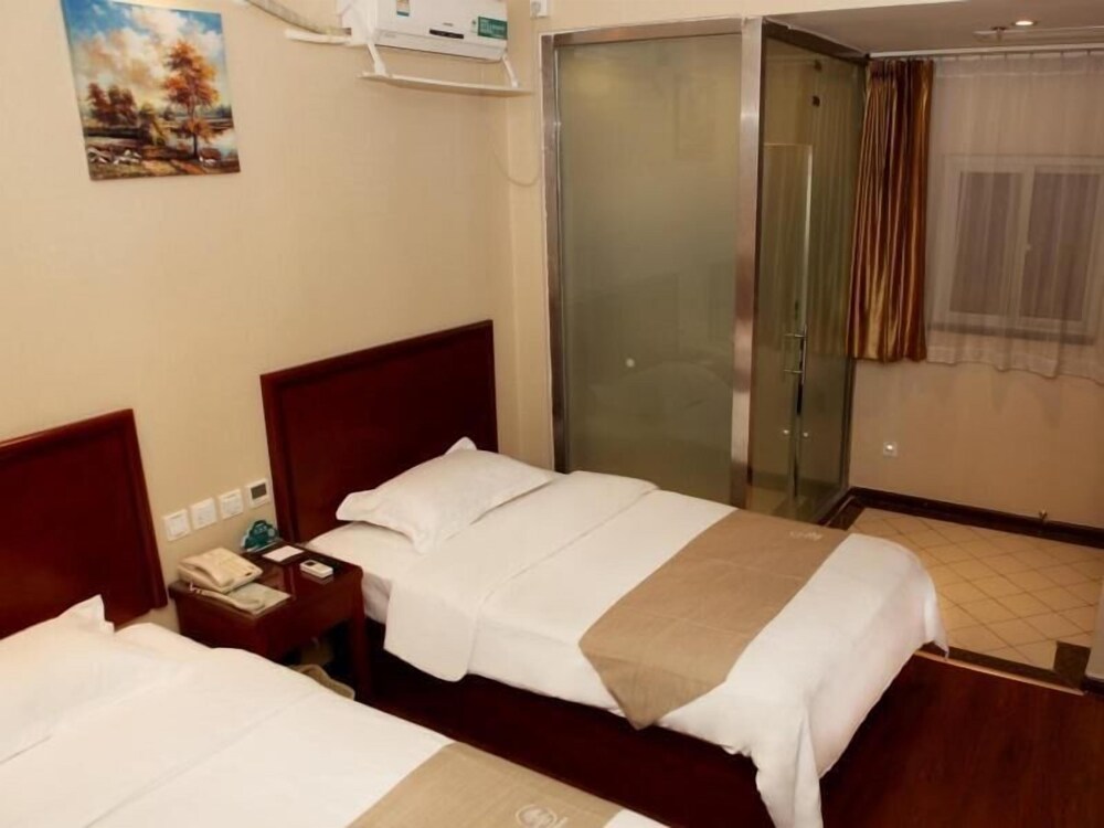 GreenTree Inn Tianjin Wuqing District West Yongyang Road Florentia Village Express Hotel