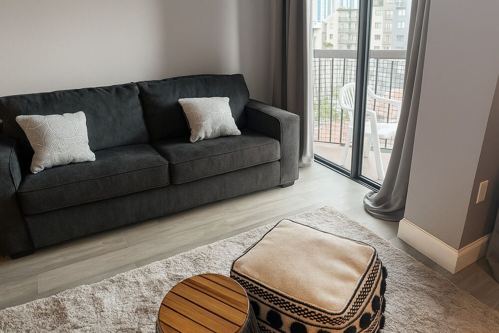 Enclave Swanky
