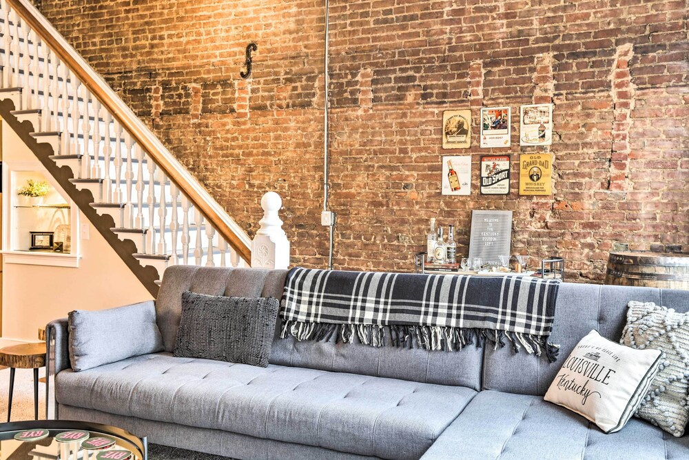 'kentucky Bourbon Loft' ~ Downtown Louisville